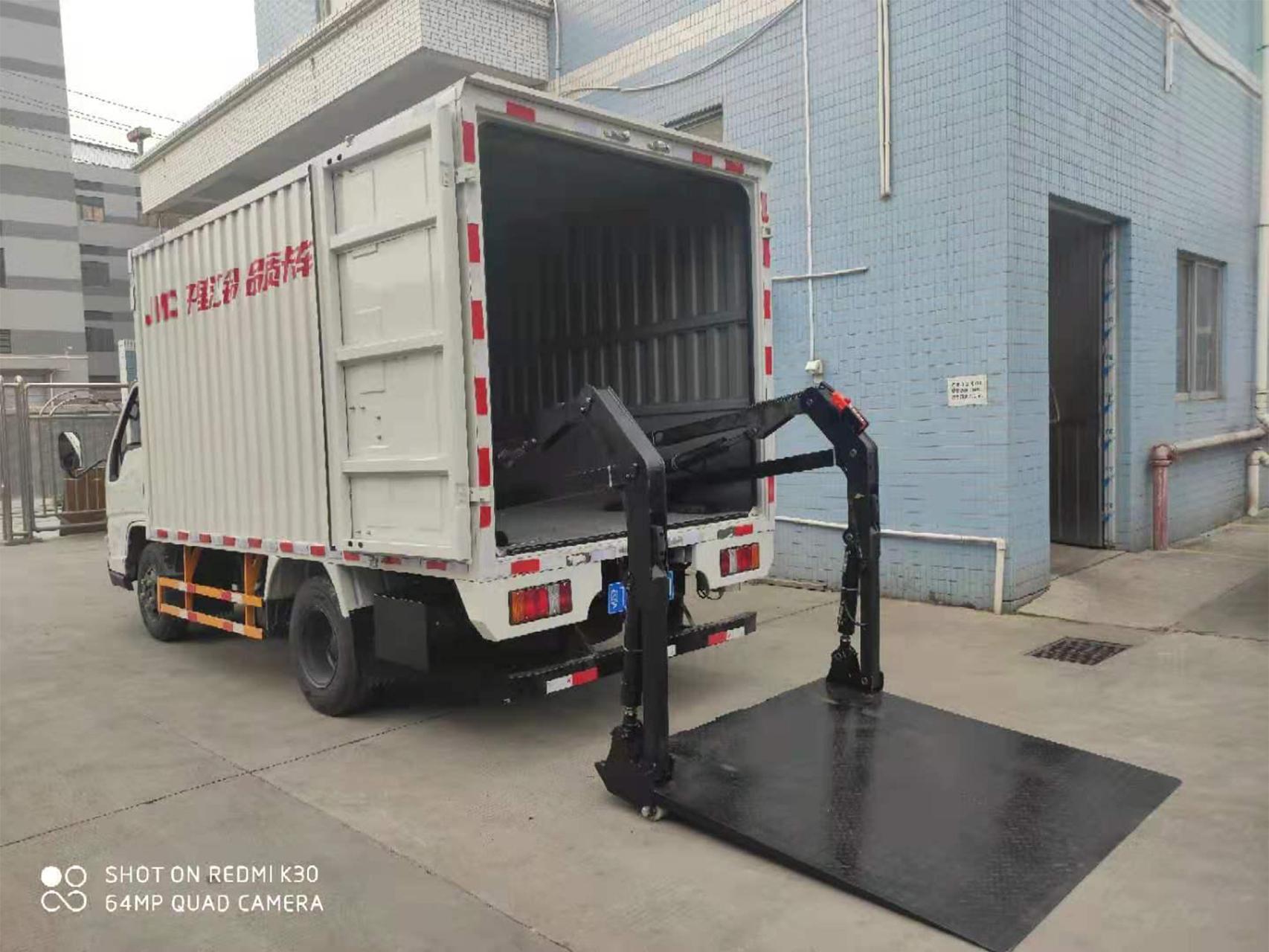 內(nèi)置汽車(chē)貨車(chē)尾板案例